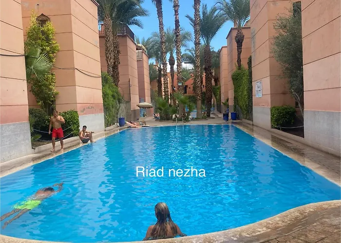 Riad Nezha Avec Jacuzzi Et Au Coeur De Marrakesh