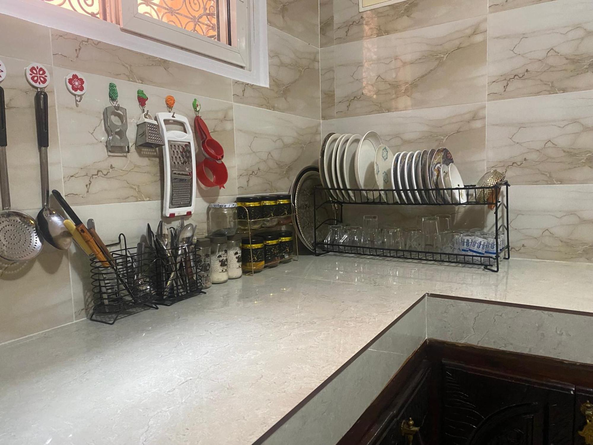 Nezha Avec Jacuzzi Et Au Coeur De Hotel Marrakesh